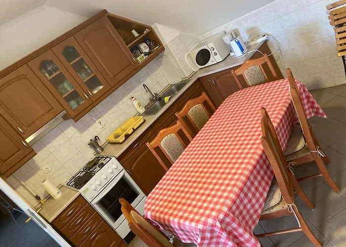 Πανσιόν Be-la Vendeghaz Szomolya